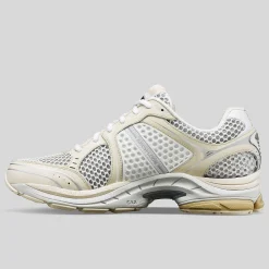 Highsnobiety X ProGrid Triumph 4|Saucony Shop