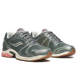 ProGrid Triumph 4 CS|Saucony Flash Sale